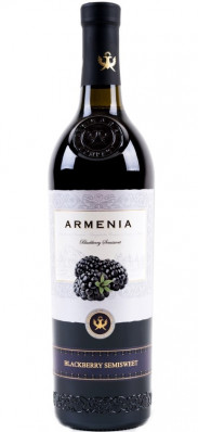 Červený ovocný vinný nápoj ostružina 0,75L Armenia